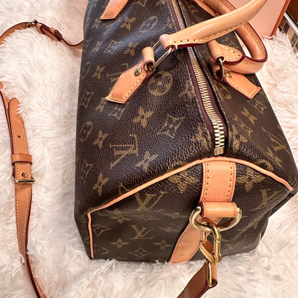 SOLD…… SOLD……..SOLD…….Louis Vuitton Speedy 30 Bandouliere - Picture 6 of 7